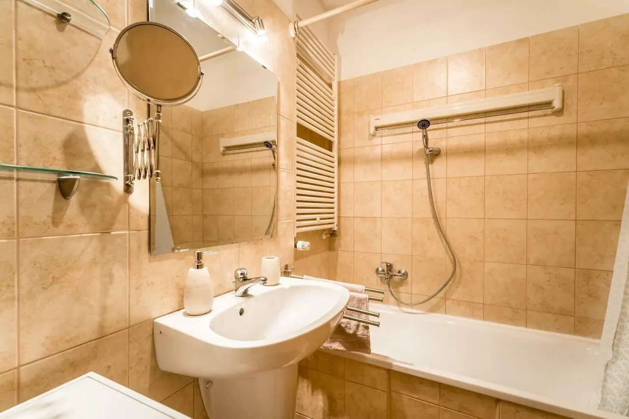 Bpr Hello Hollo Apartment Budapest