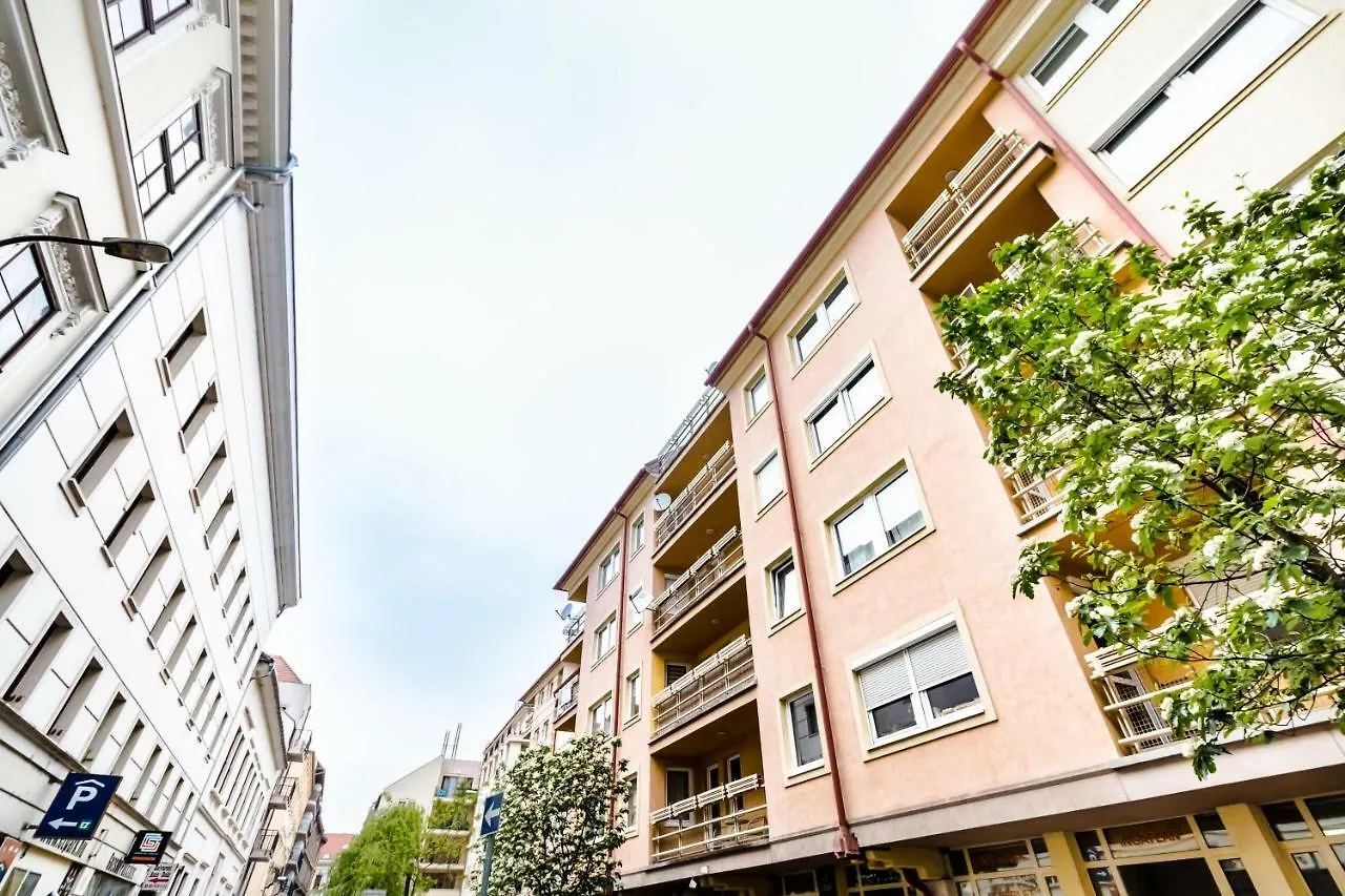 Bpr Hello Hollo Apartment Budapest