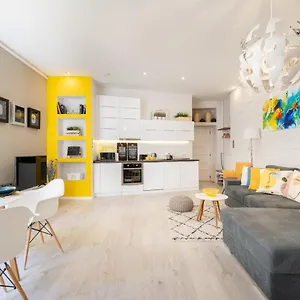 Apartment Bpr Lavish In Downtown, Budapest